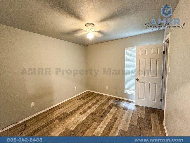 Building Photo - 1103 N Englewood Ave