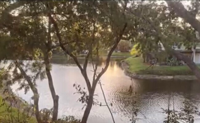 Building Photo - 1177 Sussex Dr