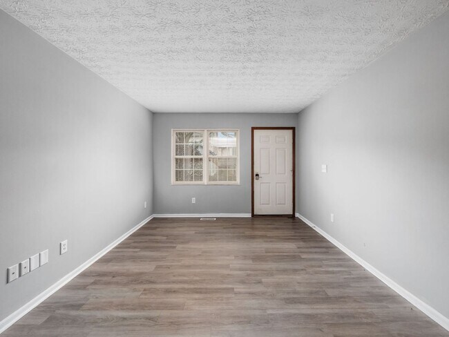 Building Photo - This home is going to go FAST! Apply TODAY!