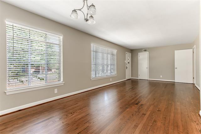 Building Photo - 511 Classen Dr