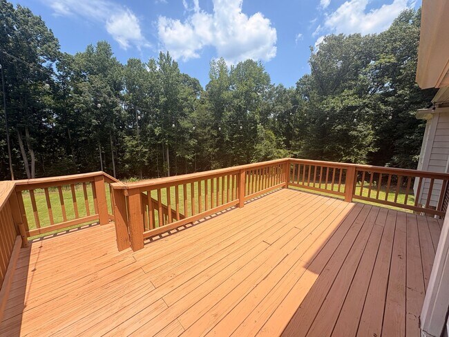 Building Photo - BOGART HOME | 4BD 3.5B