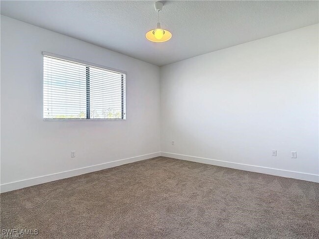 Building Photo - 5773 Cassidy Ln