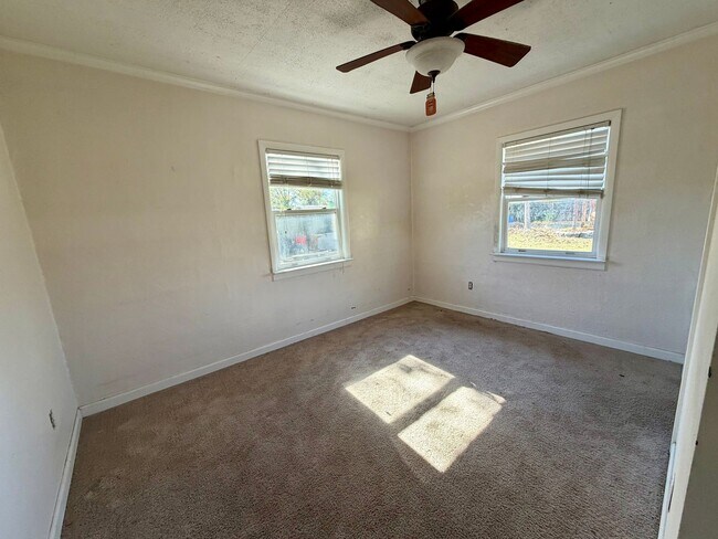 Building Photo - 1610 TX