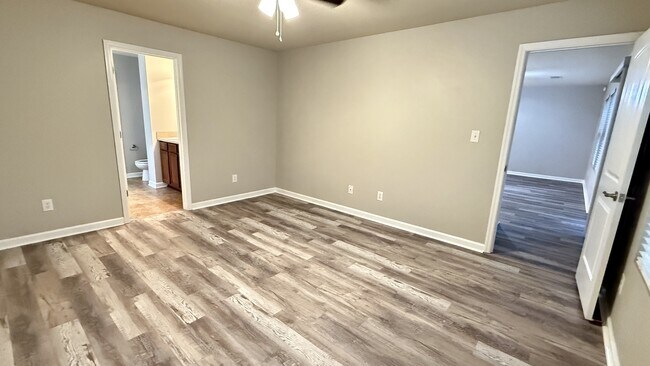 Building Photo - 1813 Clayton Cove Dr NW