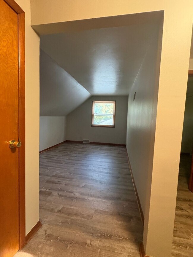 Building Photo - 3460 N 91st St