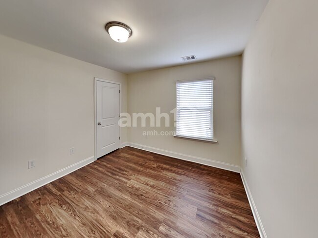 Building Photo - 173 Lanier Court