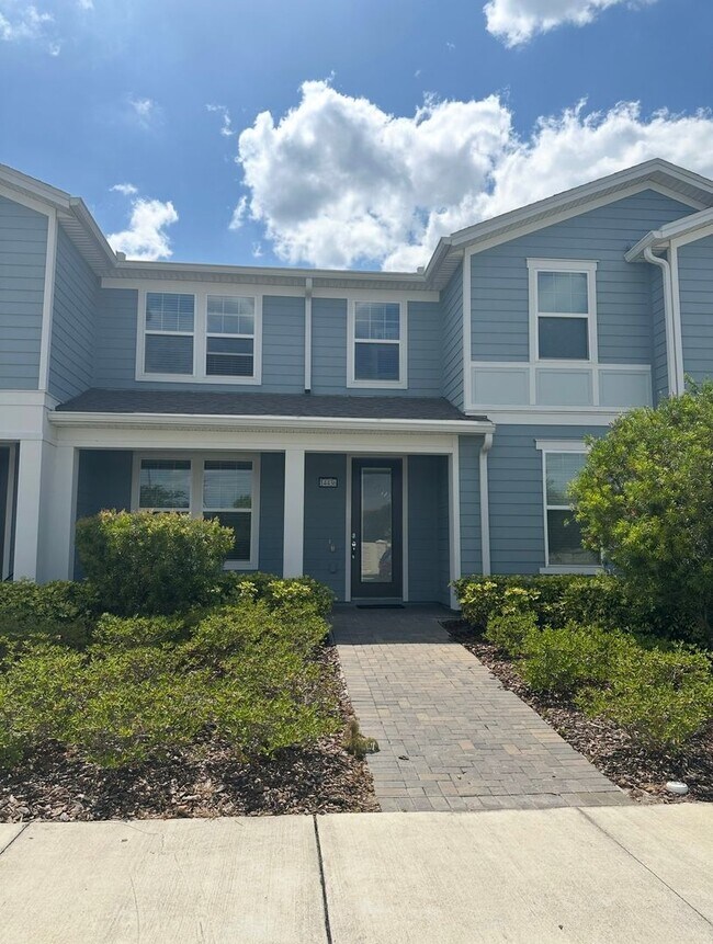 Building Photo - Isles of Lake Nona!! 3 Bedroom 2.5 Bathroom Townhome