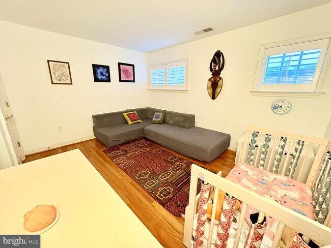 Building Photo - 2125 S St NW