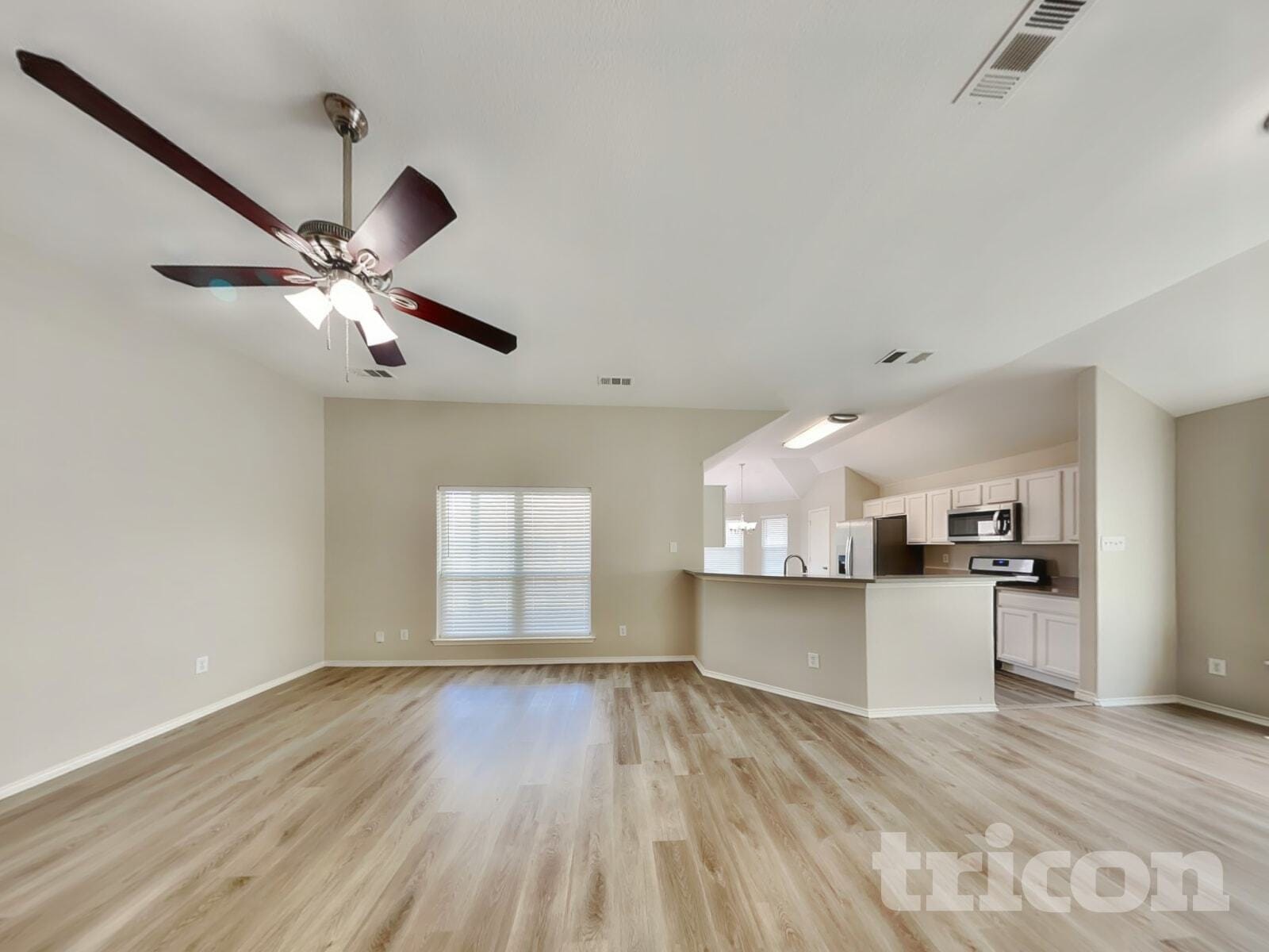 Building Photo - 6701 Fairglen Dr