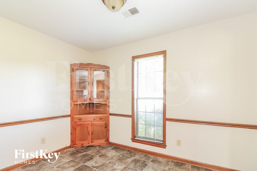Building Photo - 6729 Birch Run Ln
