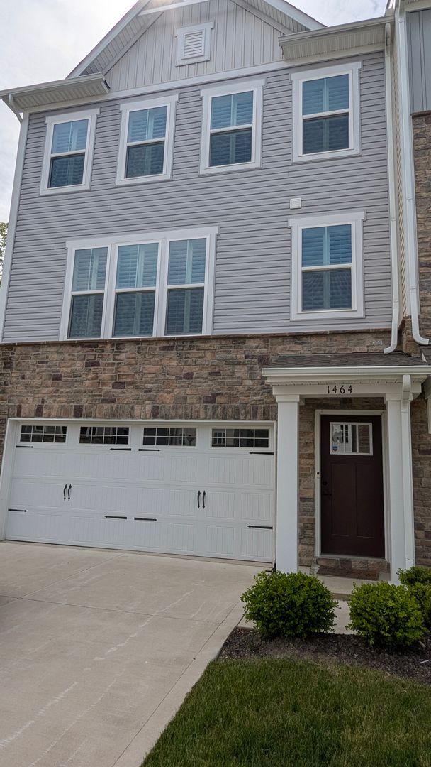 Primary Photo - Luxury Townhome in Avon Ohio