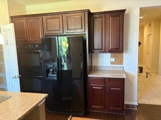 Building Photo - 7440 Sabino Ln