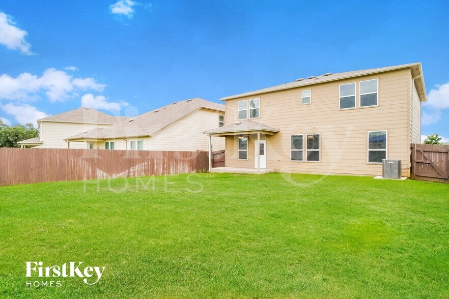 Building Photo - 10514 Century Farm Dr