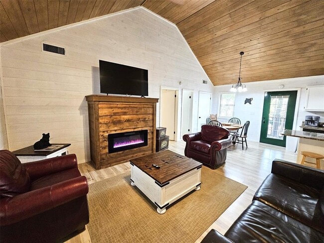 Building Photo - 178 Marlin Dr