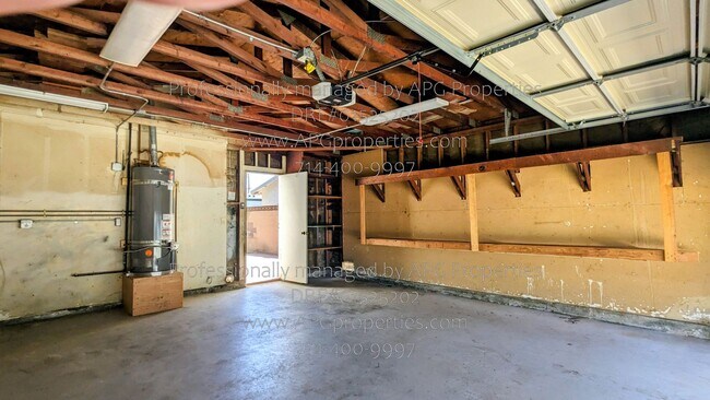 Building Photo - 13392 Dawn Ave