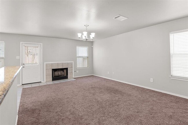 Building Photo - 34 S Villa Oaks Dr