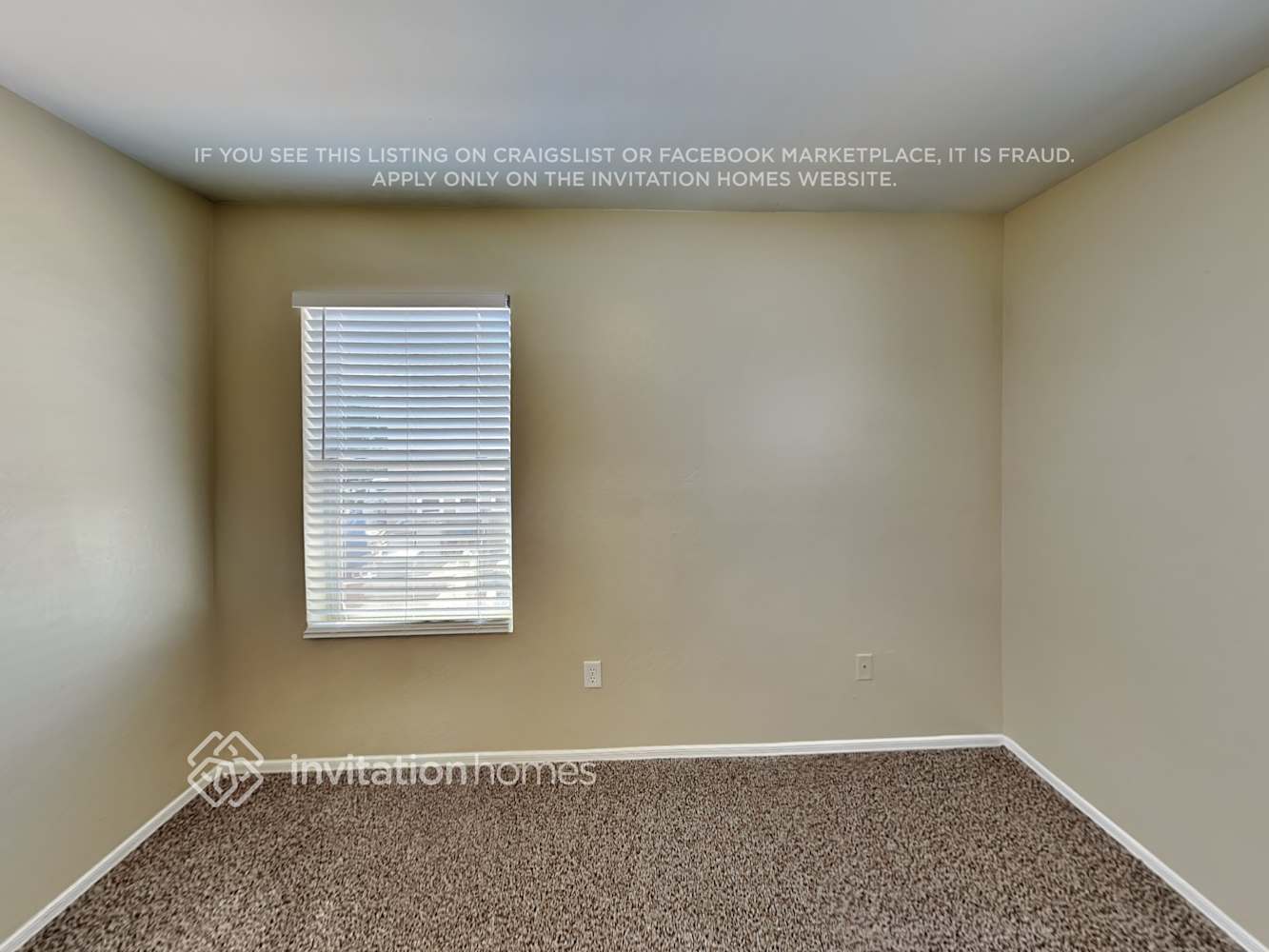 Building Photo - 10617 E Portobello Ave