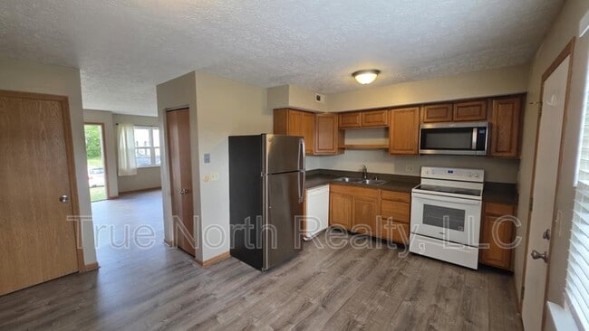 Building Photo - 2581 Sandbury Blvd
