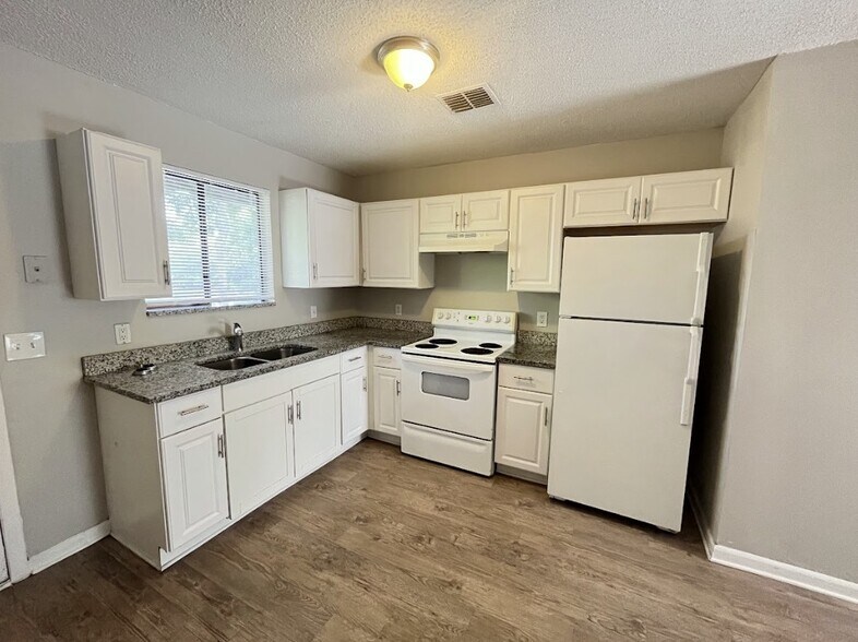 Building Photo - 5324 Westchase Ct