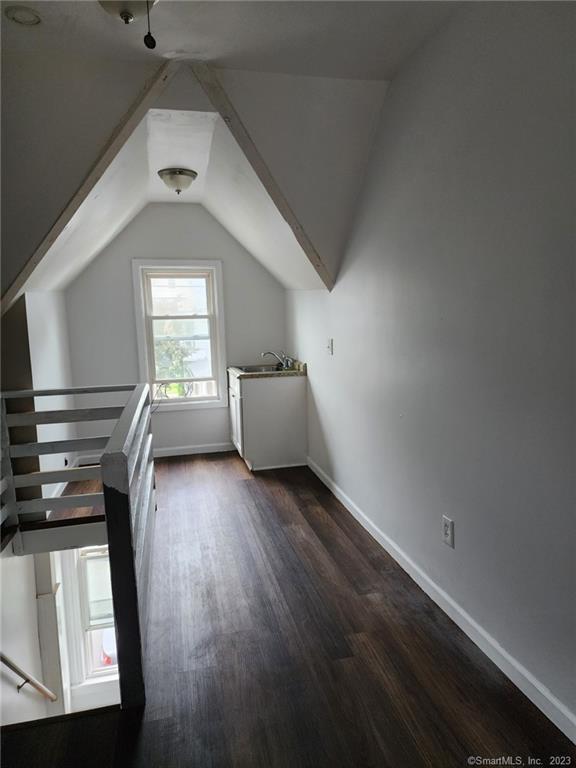 Building Photo - 53 Cliff St