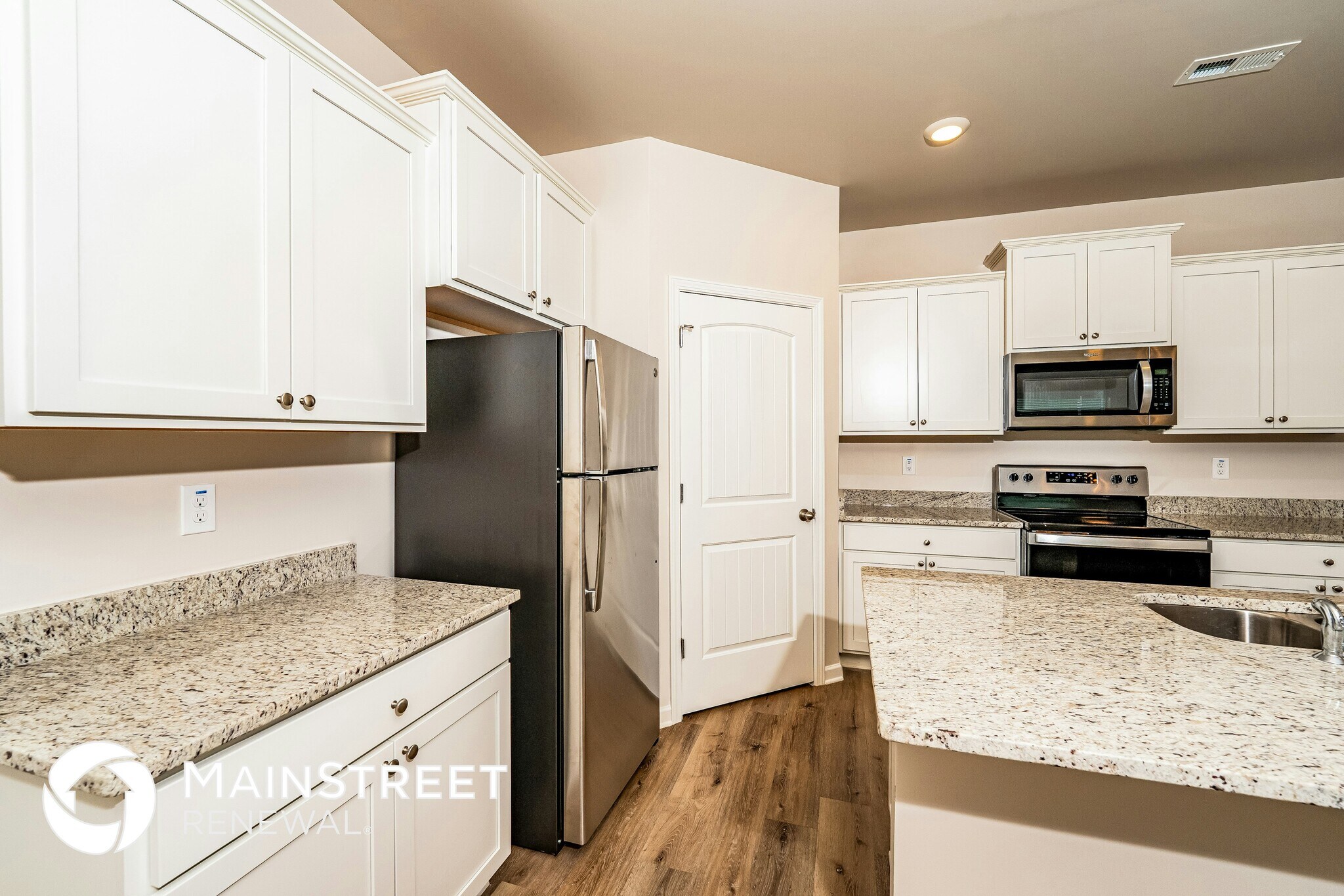 Building Photo - 5630 Post Oak Trl