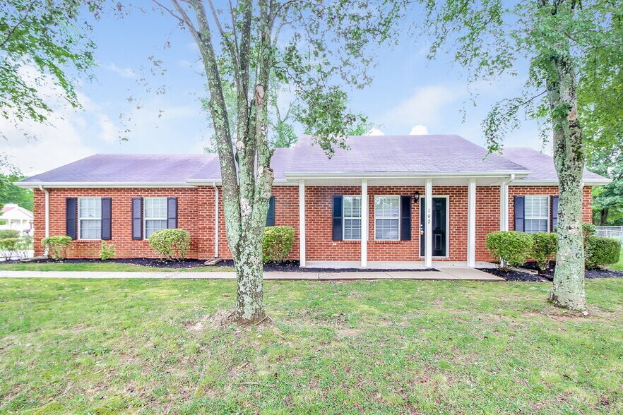 Primary Photo - 102 Riverwood Dr