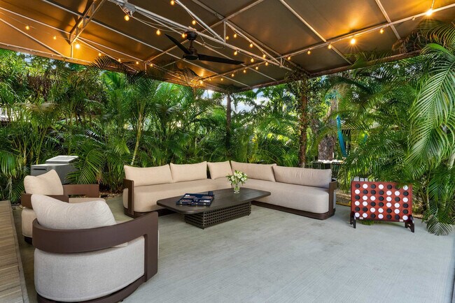 Building Photo - 1884 SW 17th St