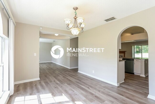 Building Photo - 3 Bedroom Pet-Friendly Home in Jacksonvill...