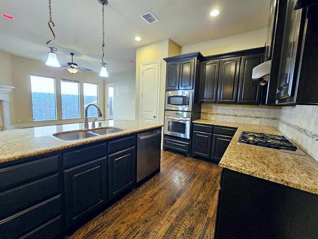 Building Photo - 7047 Comal Dr