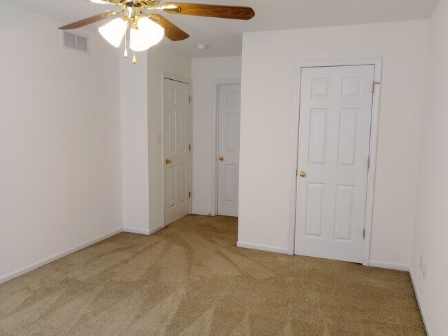 Building Photo - 3517-3519 La Mesa Dr.
