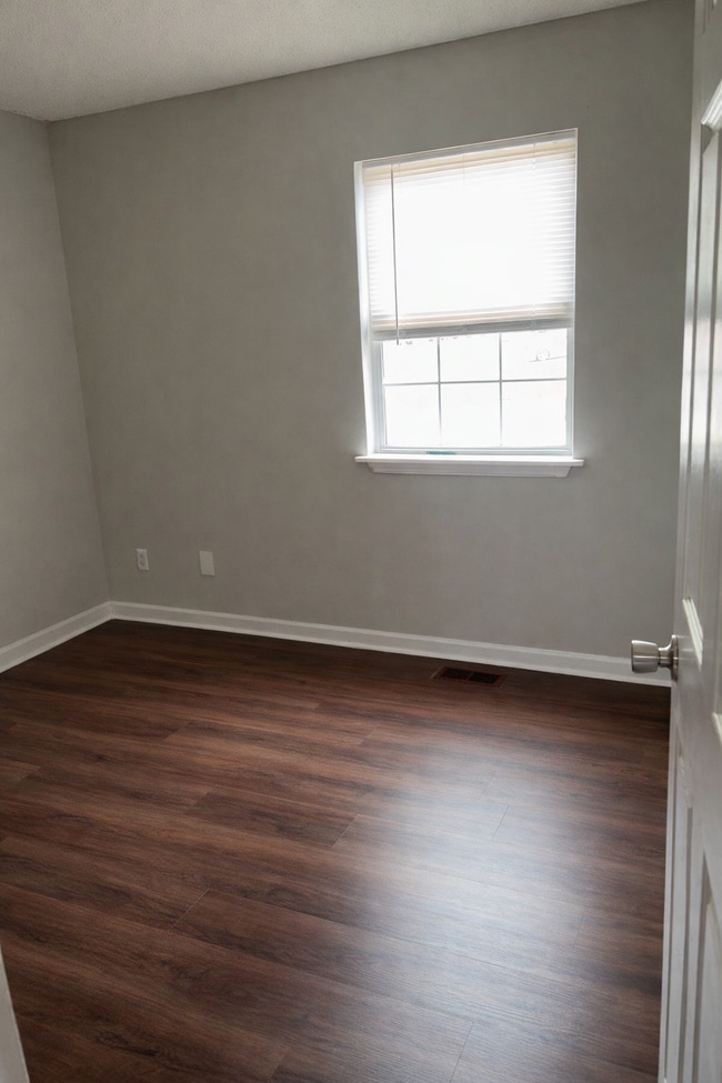 Building Photo - 4386 Thrasher Cir