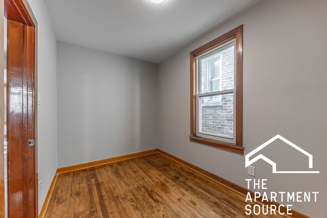 Building Photo - 2040 W Cullerton St