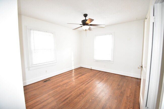 Building Photo - Coming Soon~3 Bedroom and 2 Bath Home- Bonus Room (Pets Considered)