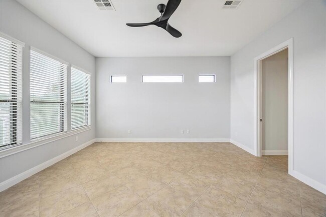 Building Photo - 17813 Kingfisher Ridge Dr