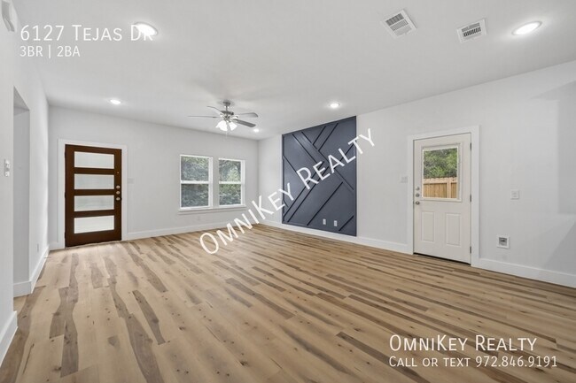 Building Photo - 6127 Tejas Dr