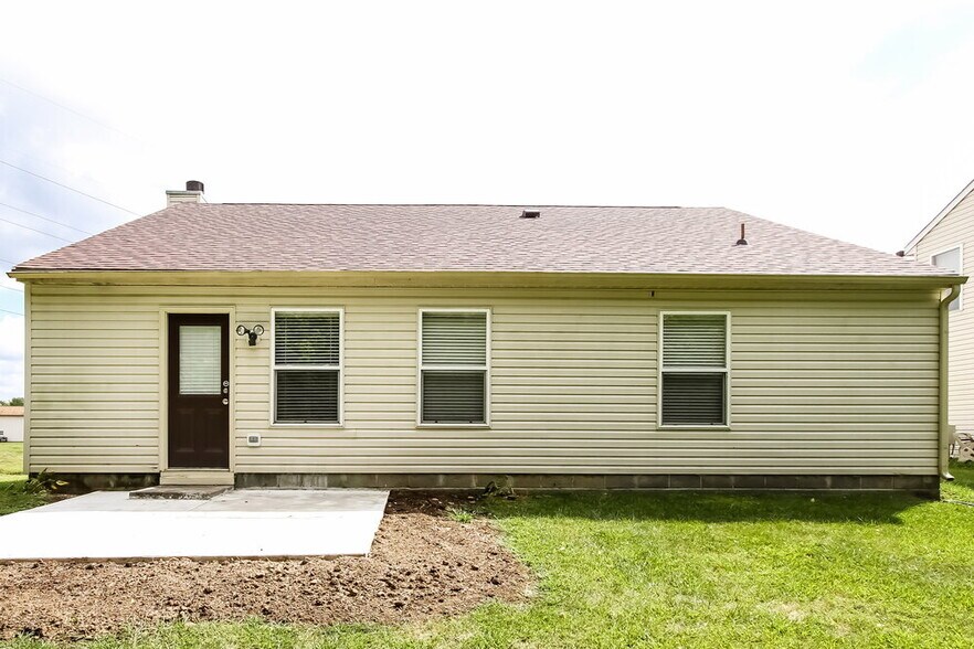 Building Photo - 3026 Crestwell Dr