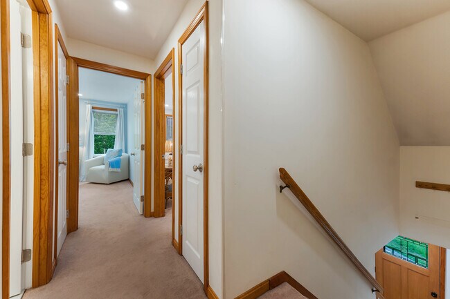 Building Photo - 26 Ferncroft Rd