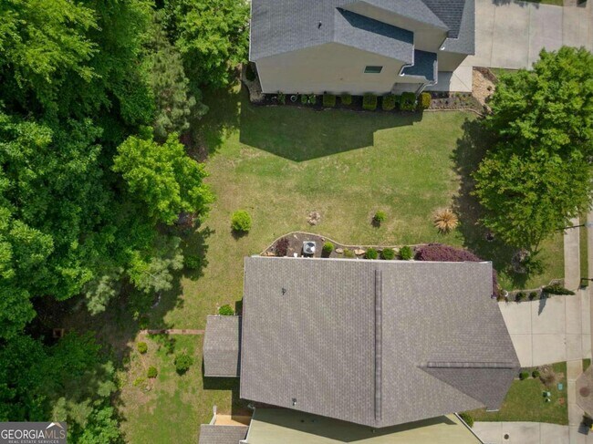 Building Photo - 240 Stillwood Dr