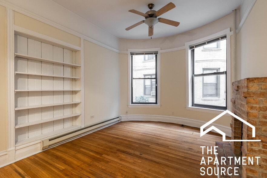 Primary Photo - 1224 N Dearborn St