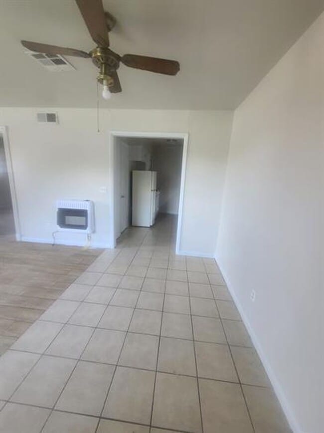 Building Photo - 1 Bed Duplex