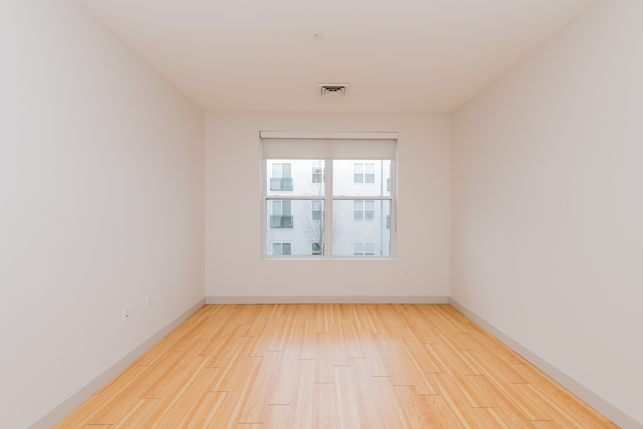 Building Photo - 292 D St