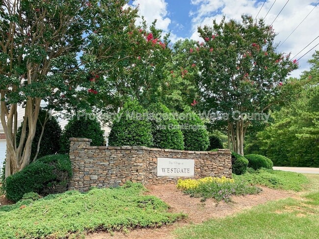 Building Photo - 9201 Langwood Dr