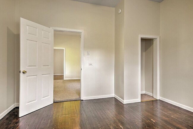 Building Photo - 875 S Pickens Bridge Rd