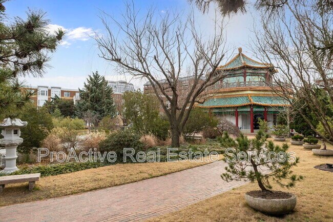 Building Photo - 300 Yarmouth St