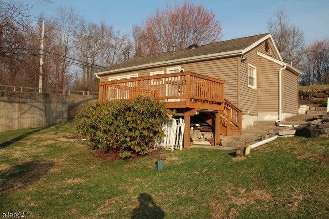Building Photo - 31 Ringwood Ln