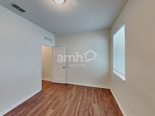 Building Photo - 5116 Piazza Loop