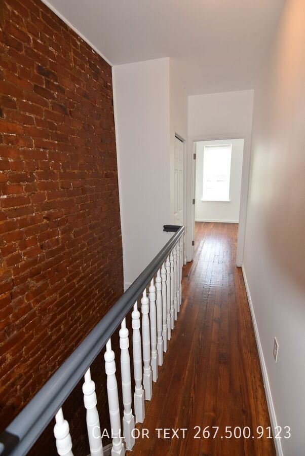 Building Photo - Great  2BR house in Port Richmond area. W/...