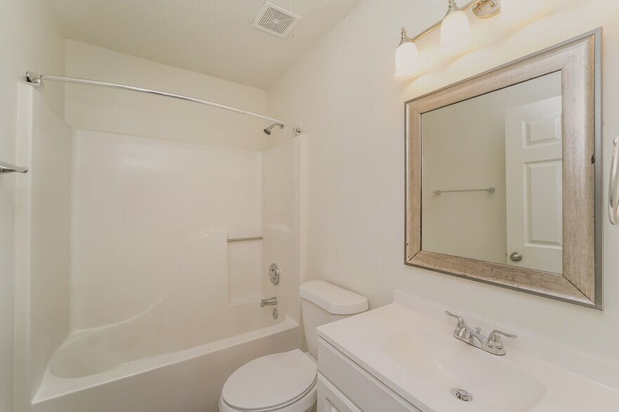 Building Photo - 3418 Stonemarsh Ct