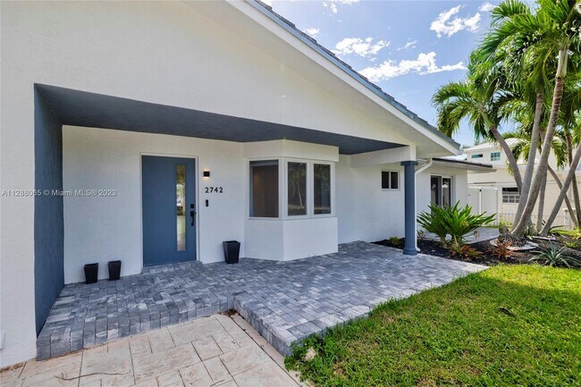 Building Photo - 2742 SE 11th St