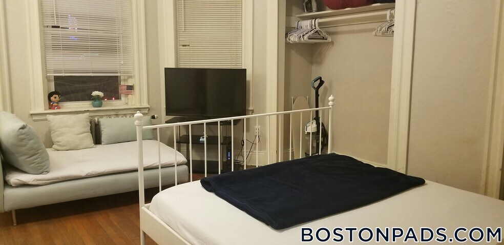 Building Photo - 1171 Boylston St